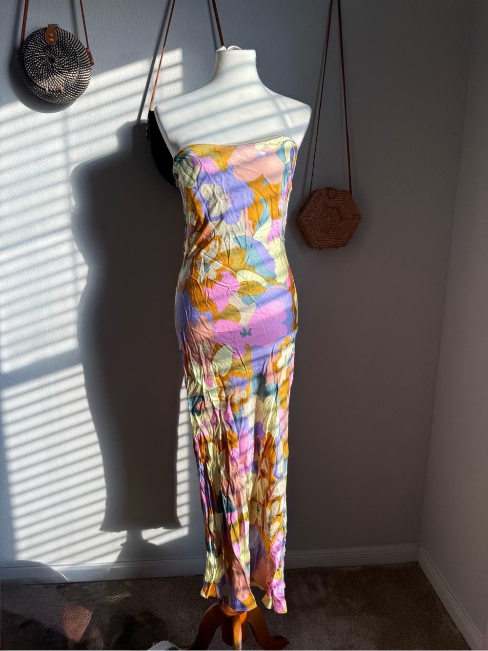 ASTR the Label Backless Strapless Lime Rust Floral Maxi Dress, Size Large